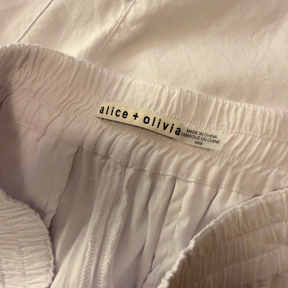 NEW Alice + Olivia Women's Neta Cargo Pants in White Size Medium - Picture 14 of 14